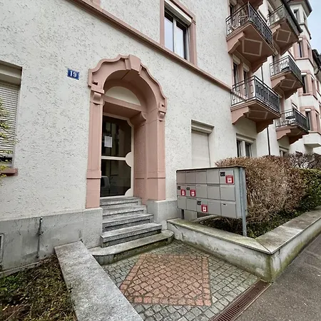 Style One Bedroom Yours Apartman